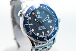 Sold Omega Seamaster Professional 300m Mid Size 2561.80 - 210