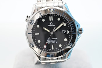 Sold Omega Seamaster Diver 300M Automatic 41 Stainless Steel 2251.50 Box & Papers Japan