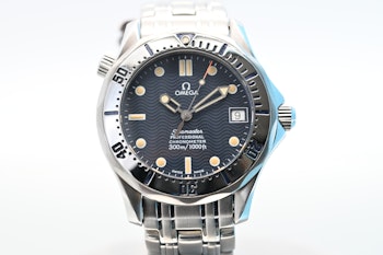 SOLD Omega Seamaster Professional 300m Mid Size 2552.80