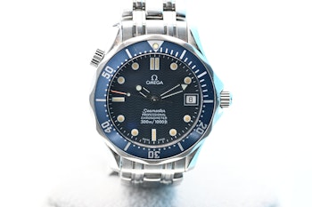 SOLD Omega Seamaster Professional 2551.80 incl papers
