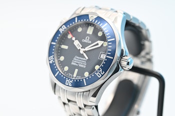 Sold Omega Seamaster Professional 2551.80 Mid Size - 405