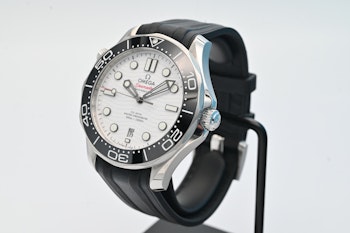 Sold: Omega Seamaster Diver 300 M ref: 210.32.42.20.04.001- 560