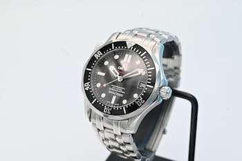 SOLD Omega Seamaster Diver 300 M midsize Box&Papers+ tag ref: 212.30.36.20.01.001- 566