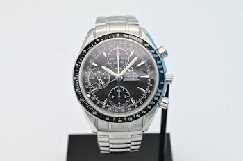Sold: Omega Speedmaster Day Date 3220.50 - Box&Papers - 558