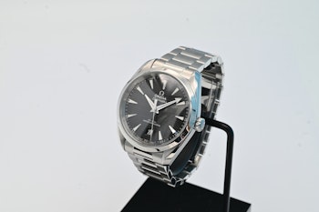 Sold: Omega Seamaster Aqua Terra Master Chronometer ref: 220.10.38.20.01.001- 617