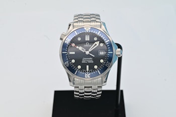 SOLD Omega Seamaster Diver 300 M Professional 300m Mid Size 2561.80 - 630