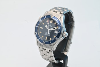 SOLD Omega Seamaster Professional 300m Mid Size ref: 2561.80 Top Condition- 625
