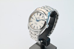 Sold Omega Seamaster Aqua Terra ref: 2504.70 Mother of Pearl Dial Box&Paper - 913