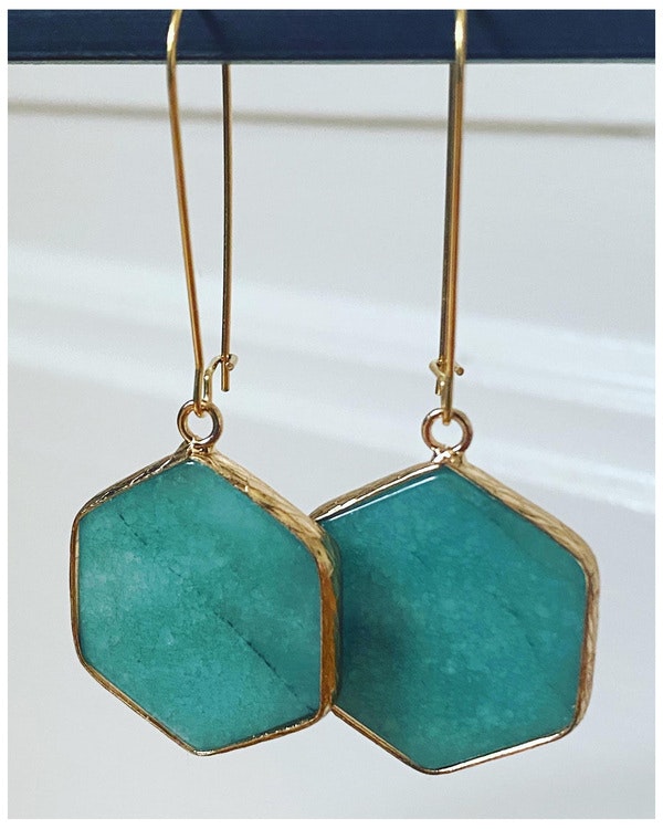 Smyckestillverkning - Hexagonformade stenhängen turkos jade örhängen
