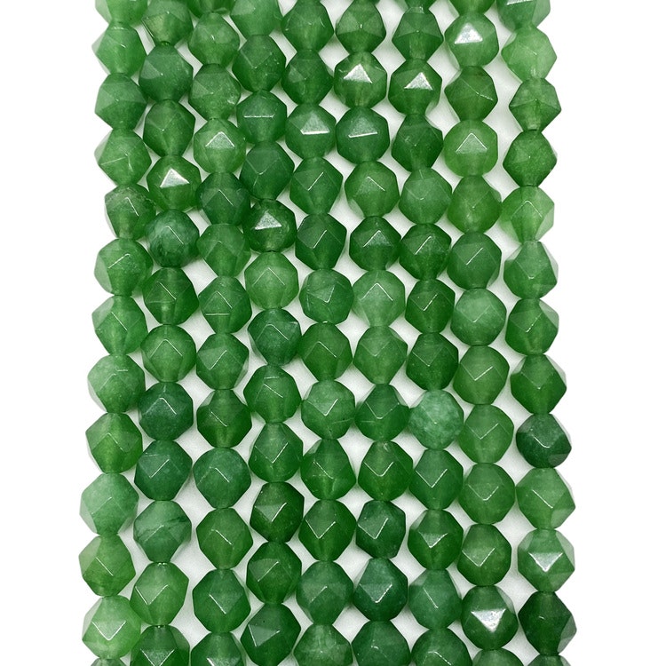 Jade 8x7 mm gracious green