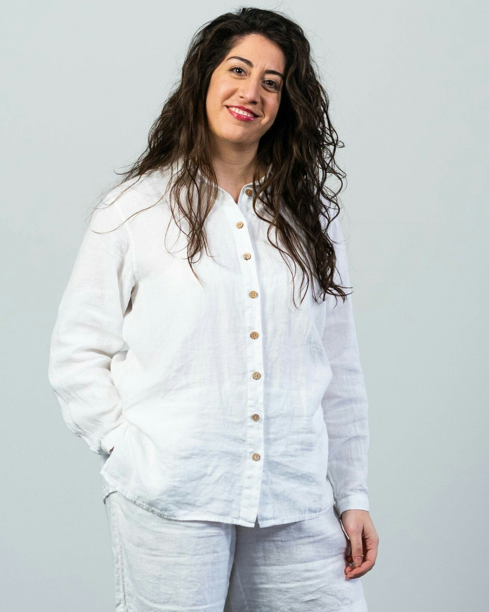 Oversize linen shirt for women white I Classic linen shirts for women SOONA  - Soonacollection.com