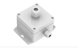 Microphone for outdoor use, including built in  amplifier