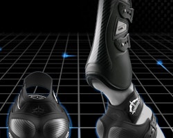 Veredus Carbon Shield boots