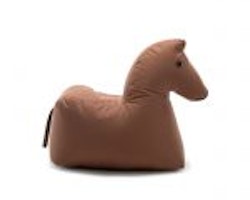 Lotte häst