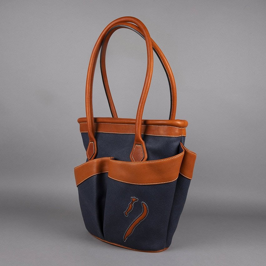 Antares Grooming Bag