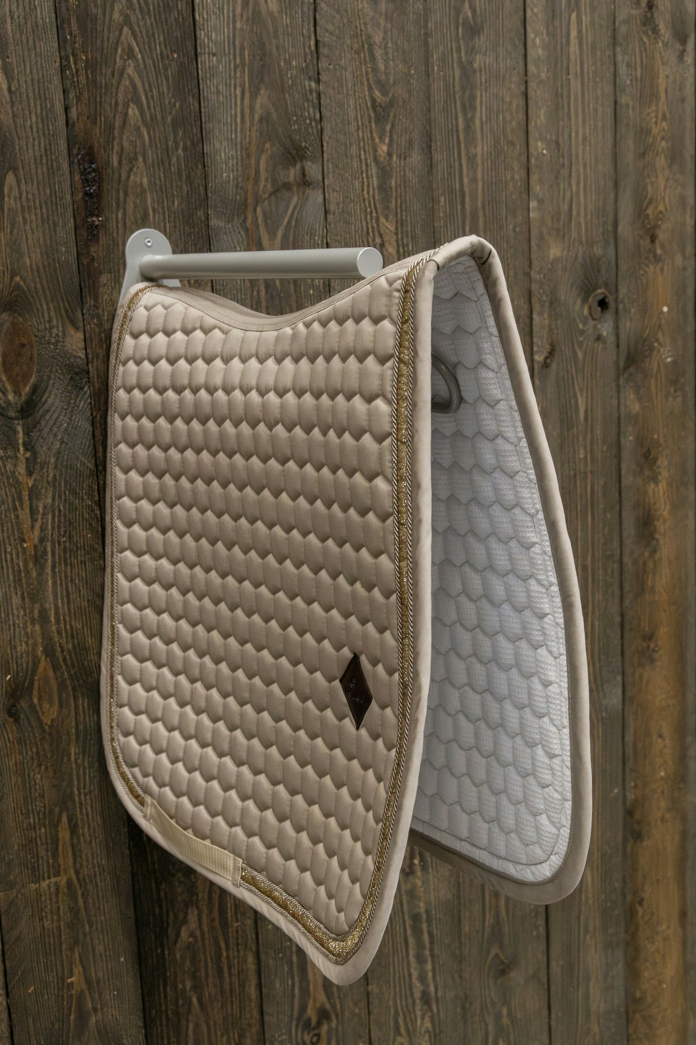 Grooming Deluxe Saddle Rack metal with saddle pad holder