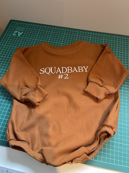 Oversized genserbody med bukse (gutt)