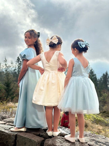 Flowergirl satindress str 8 år
