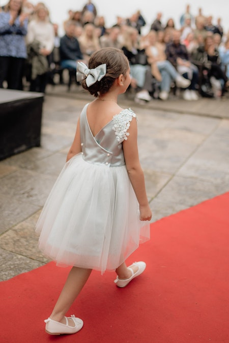 Himmelblå flowergirldress 6 år