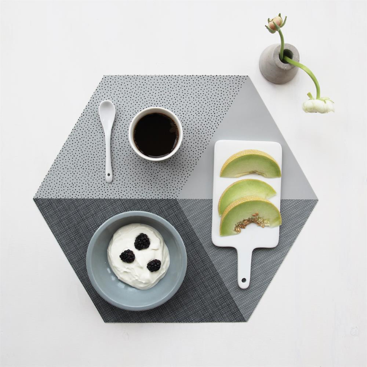 By May Polygon bordstablett 2-pack Concrete - Designbutiken Strängnäs