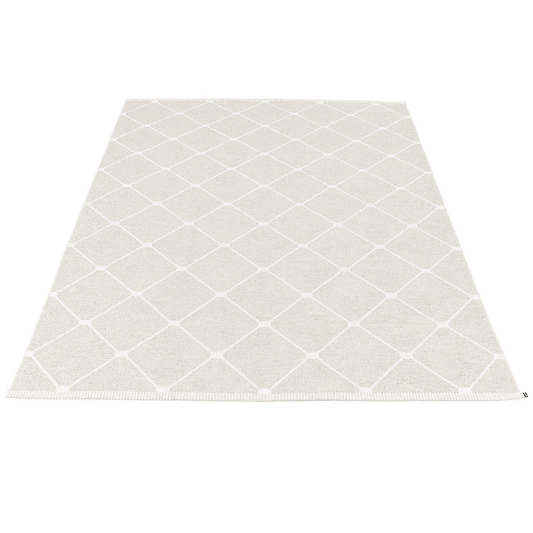 Pappelina matta Regina Fossil Grey · White 180x275 cm