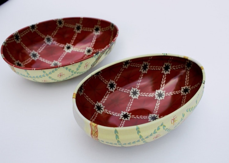 Påskägg Faberge Röd med ornament
