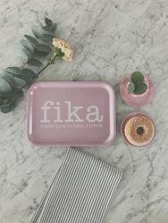 Mellow Design liten bricka Fika rosa