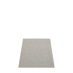Pappelina matta Svea Warm Grey · Granit Metallic 70x90 cm