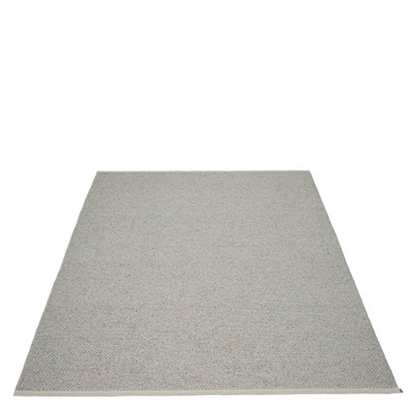 Pappelina matta Svea Warm Grey · Granit Metallic