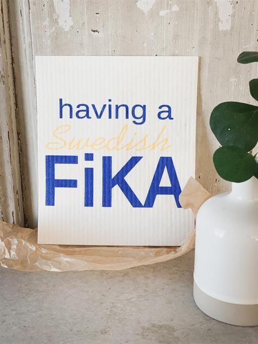 Mellow Design disktrasa "Having a Swedish fika"