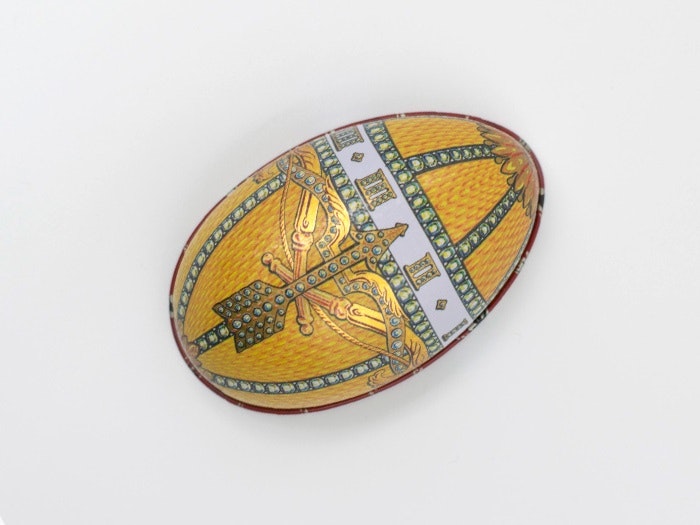 Påskägg Faberge gul med armborst