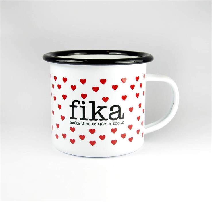 Mellow Design emaljmugg Fika hjärtan röd