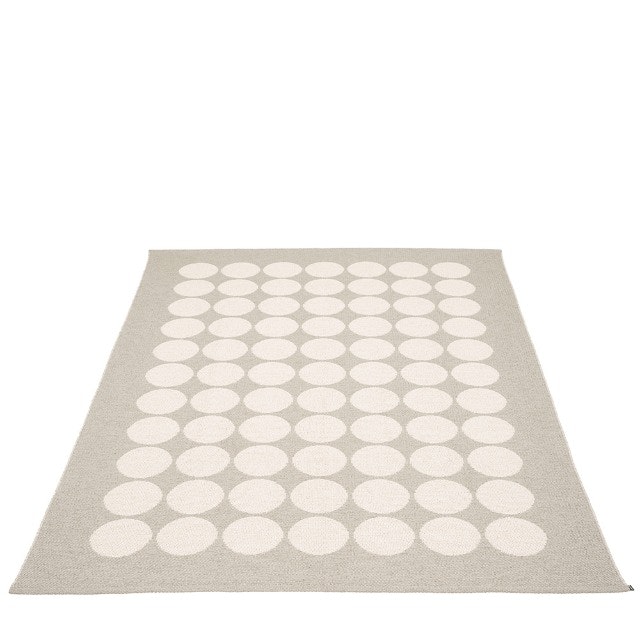 Pappelina matta Hugo Linen metallic · Vanilla