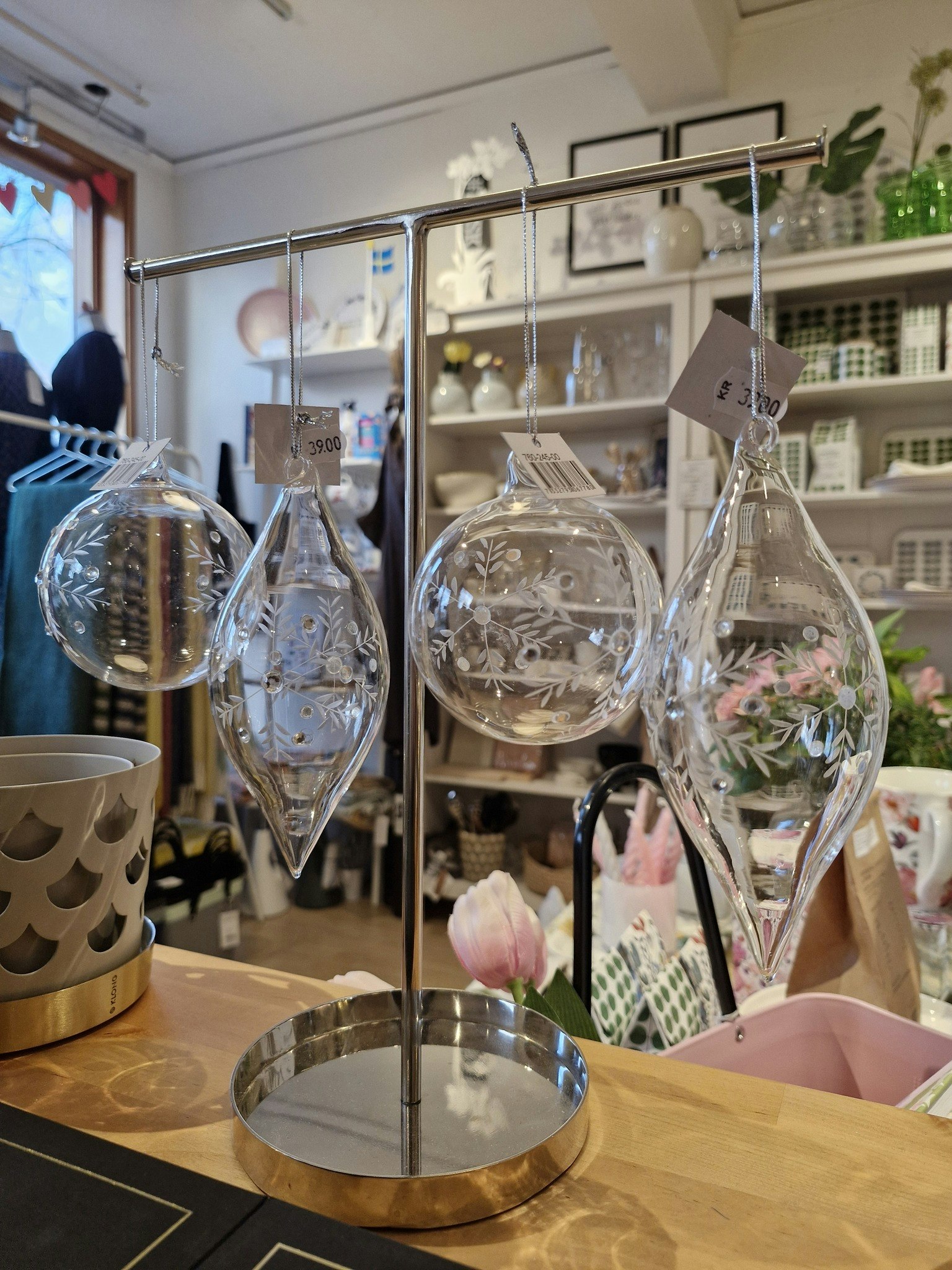 Affari of Sweden Caspian julgranskulor i glas