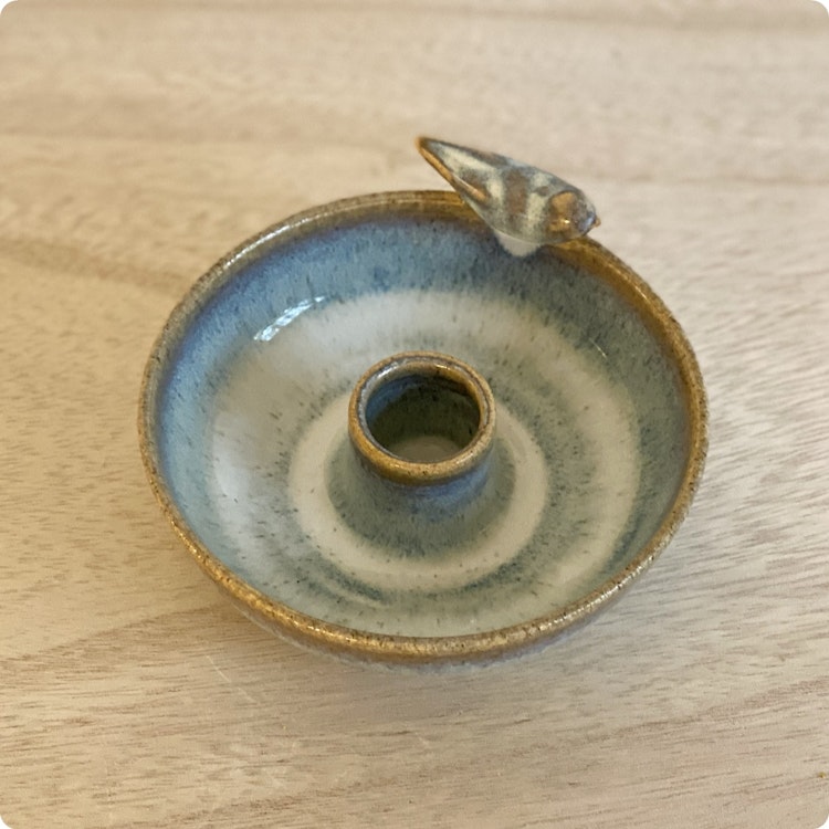 Ljusstake med fågel ISBLÅ
