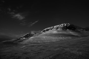 Hallingskarvet, Tvergastein og klatrehytta. S/K