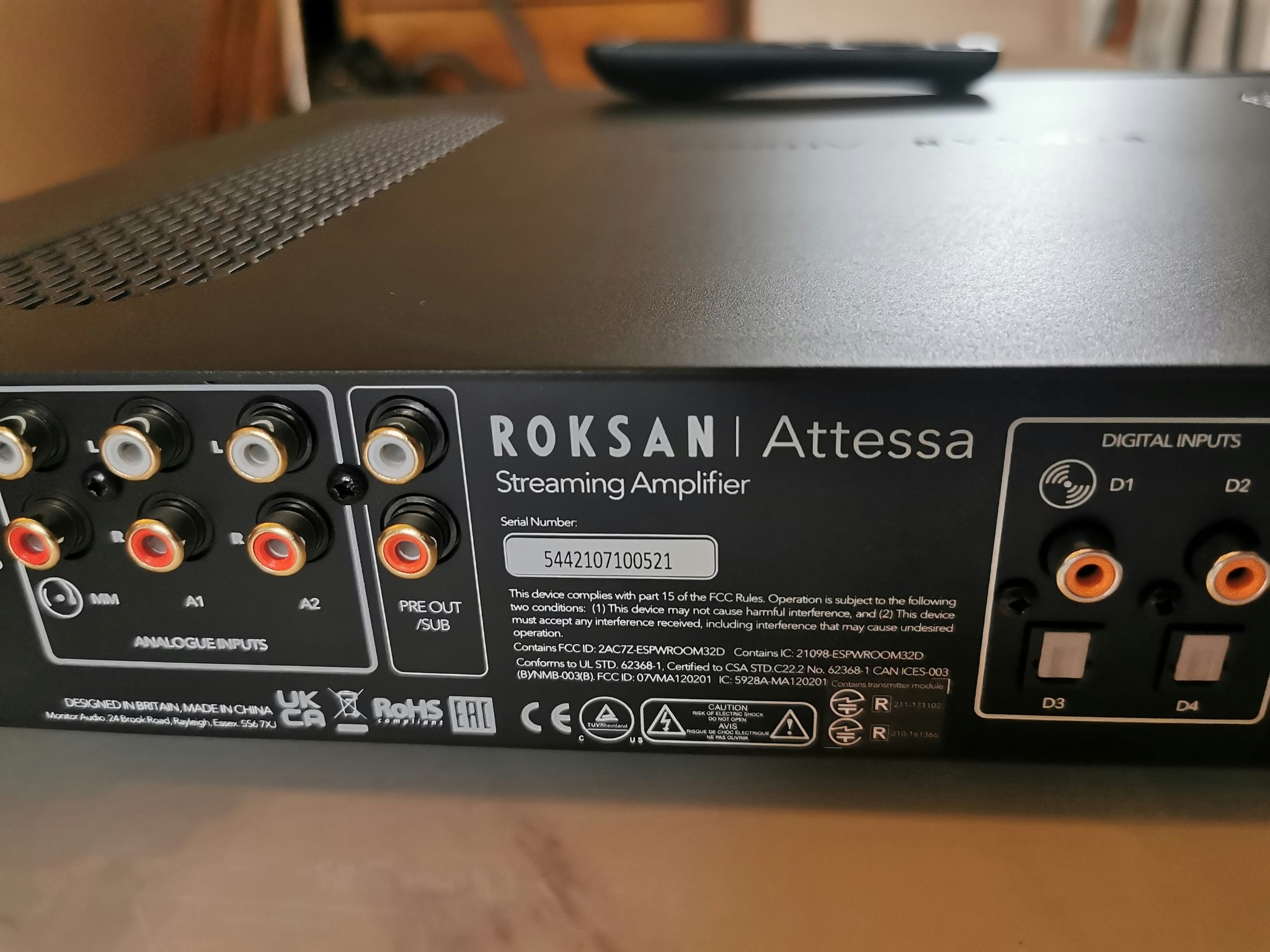 Demoex Roksan Attessa BluOS streamingförstärkare