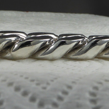 Pansarlänk 25 mm. 92.5 Sterling silver. Handsmide.