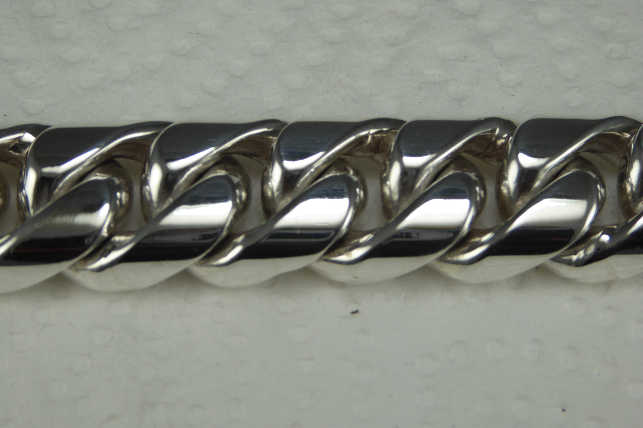 Rundad Pansarlänk 15 mm. 100% solid 92,5 Sterling Silver.