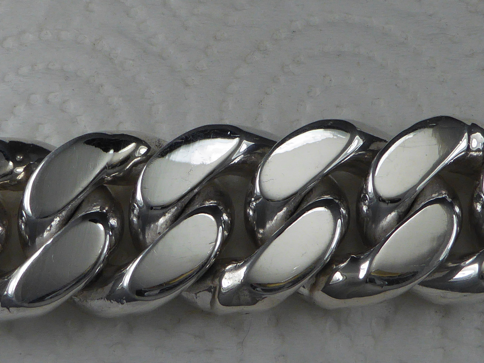 Pansarlänk 20 mm. x 6.5 mm. 100% solid 92,5 Sterling Silver. Handsmide.