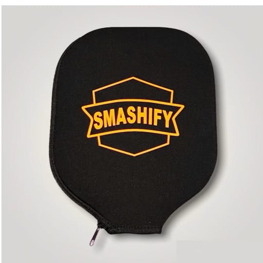 Ett svart racket fodral till pickleballrack med gul Smashify logo