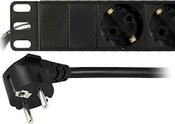 Deltaco 19" Kabelforgrener 1U med 8xCEE 7/4 uttak, 1xCEE 7/7 tilkobling, uten bryter, 2m kabel, svart