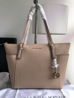 Brand New Original/Authentic Michael kors Oyster Large