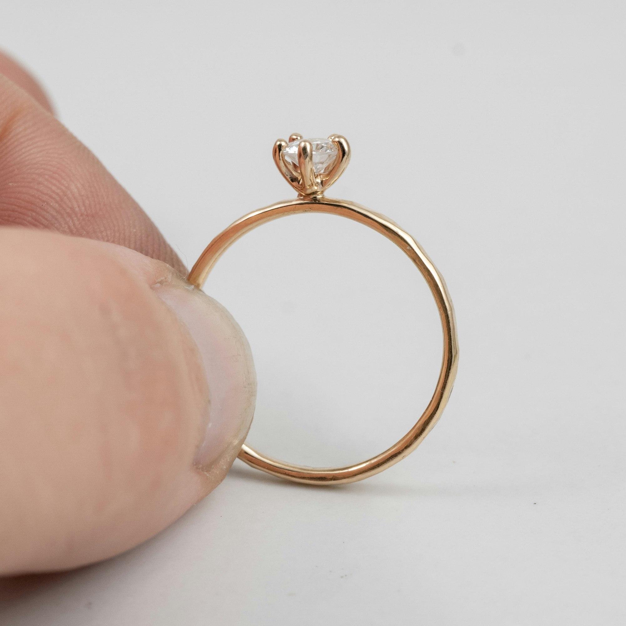 Frida Solitair Engagement ring 0,24 lab-grown diamond