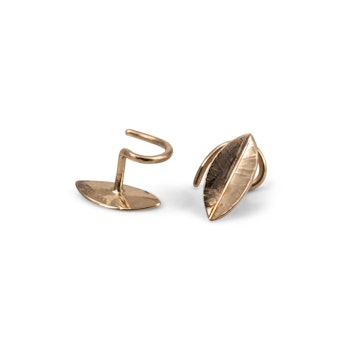 18K Leaf Comfort Earrings Recycled Gold