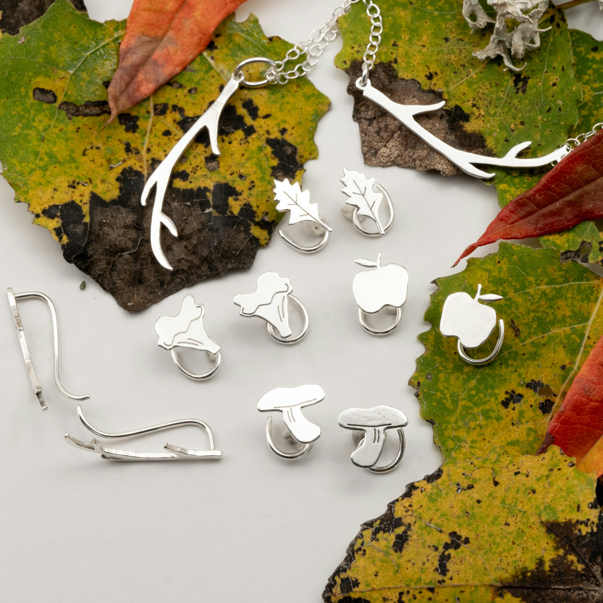Oak Comfort - Earrings in Recycled Sterling Silver