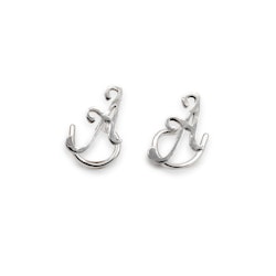 Cursive Comfort - Initialen oorbellen gerecycled sterling zilver