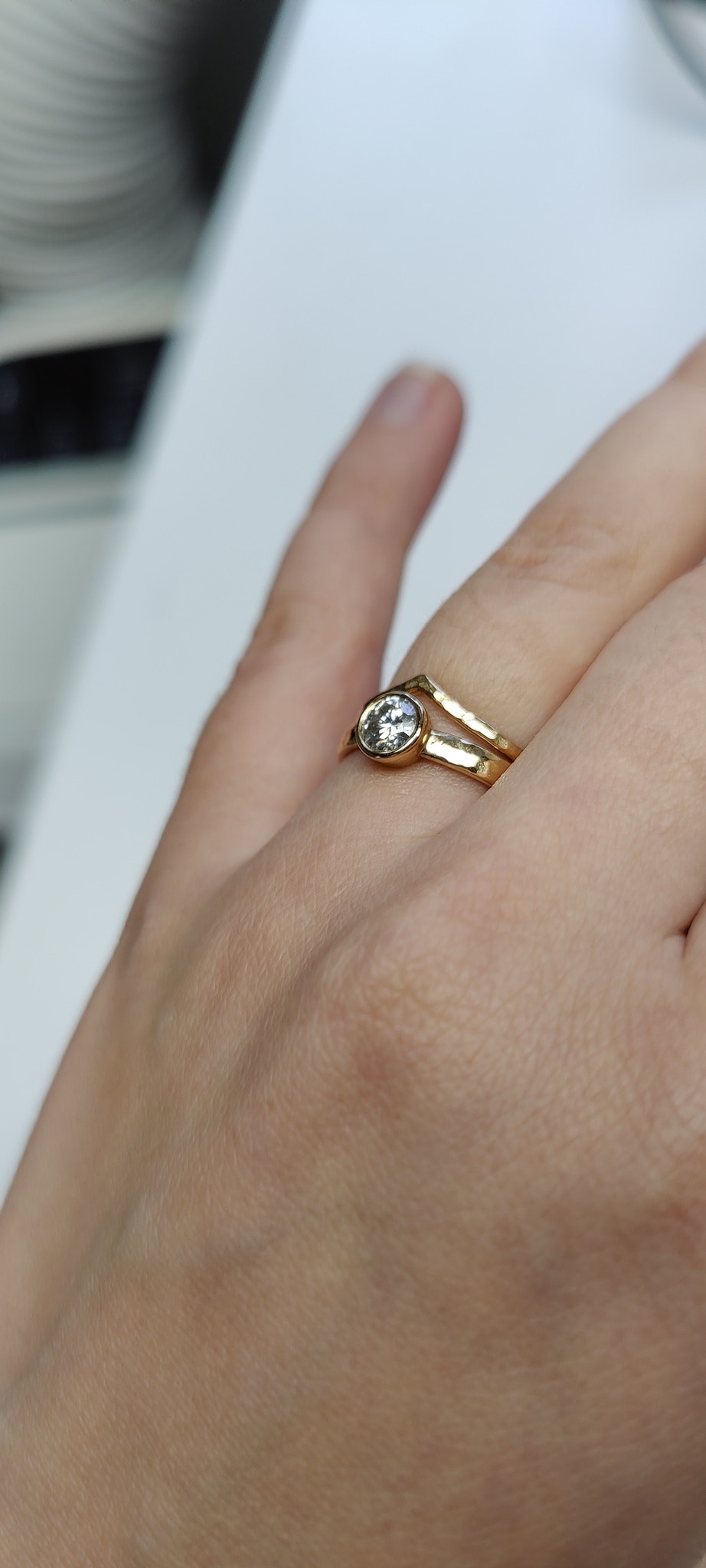 Greta - Moissanite Engagementring 18K Recycled Gold