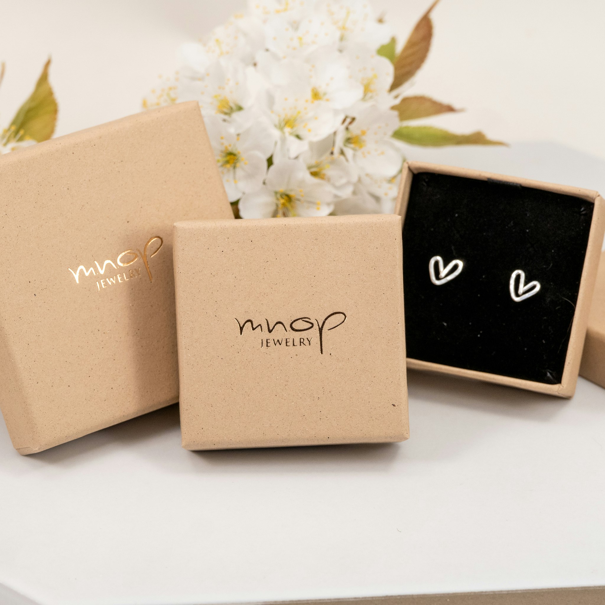 Mini Huggies oorbellen gerecycled sterling zilver