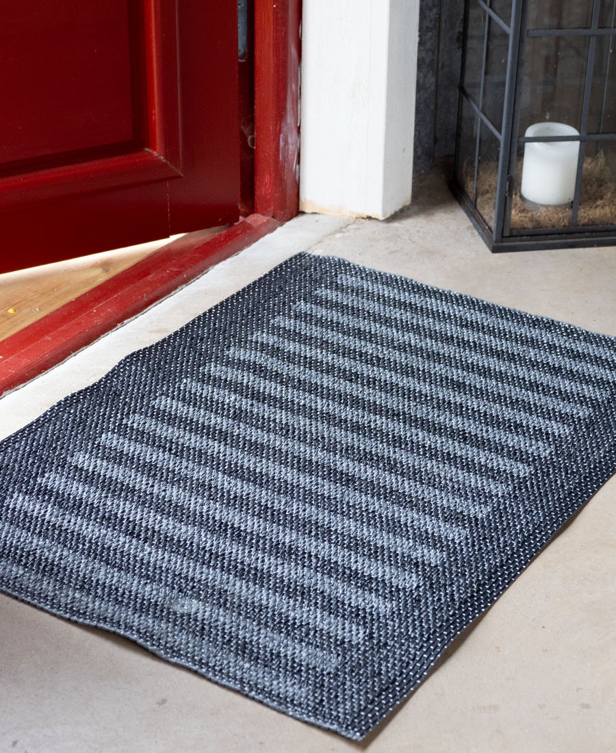 Dörr- badrumsmatta Stripes-svart/mörkgrått
